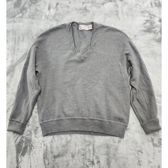 Vintage Michael Jordan Lowell Dreyfus Wool V-Neck Sweater Size L Gray Preppy - Picture 1 of 7